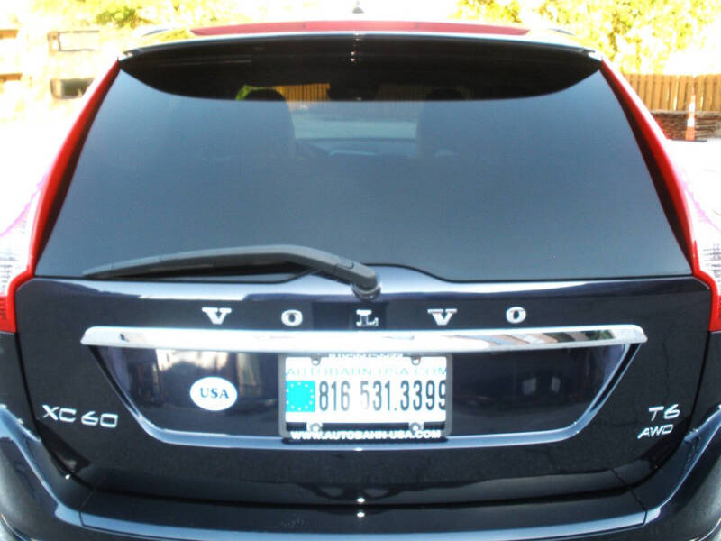 2016 Volvo XC60 T6 Drive-E Platinum