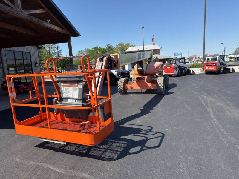 2014 JLG M600JP