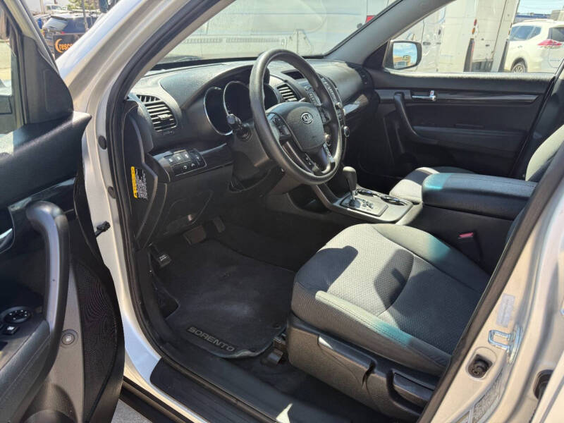 2013 Kia Sorento LX