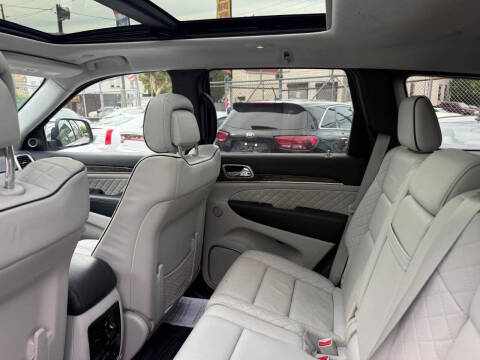 2017 Jeep Grand Cherokee Summit