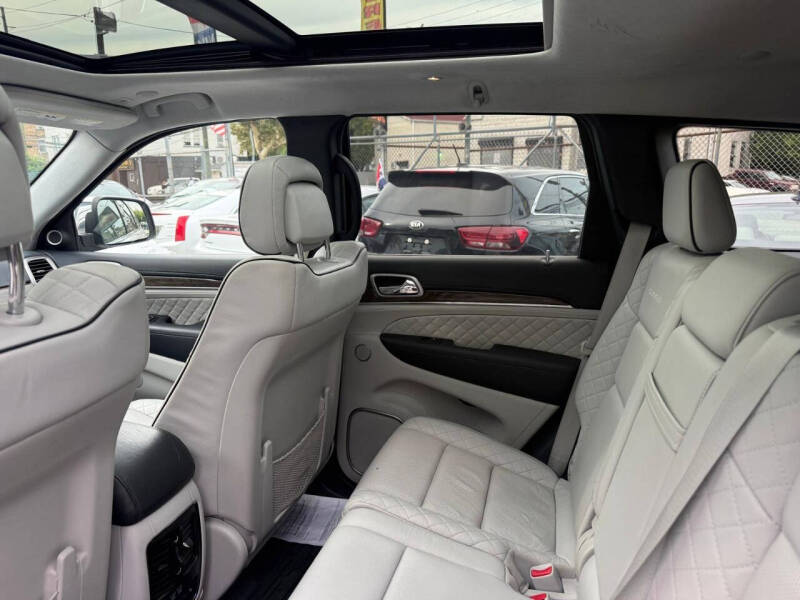 2017 Jeep Grand Cherokee Summit