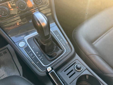 2020 Volkswagen Golf TSI