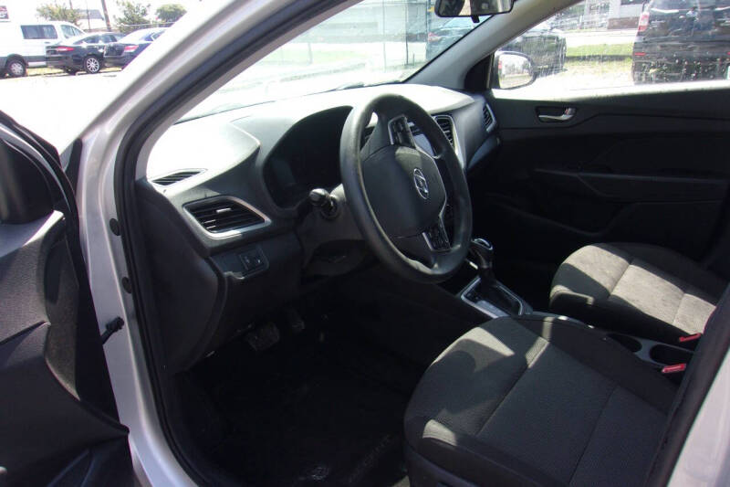 2019 Hyundai Accent SE