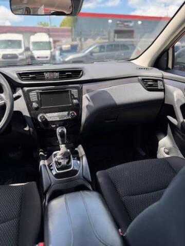 2020 Nissan Rogue Sport S