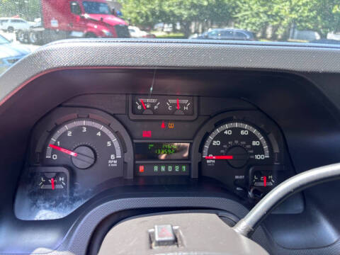 2011 Ford E-Series E-350 SD