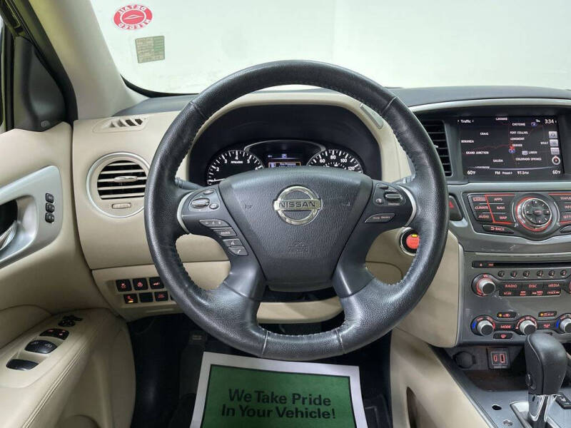 2019 Nissan Pathfinder SL