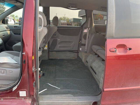 2005 Toyota Sienna