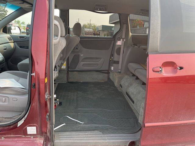 2005 Toyota Sienna