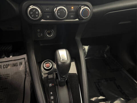 2022 Nissan Kicks S