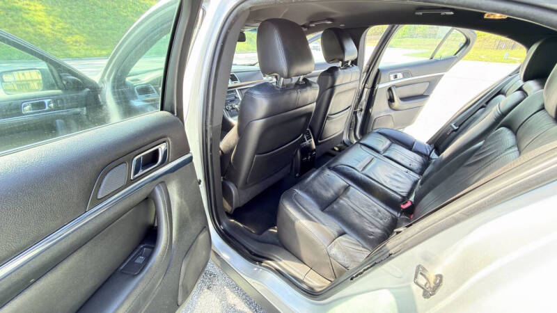 2010 Lincoln MKS