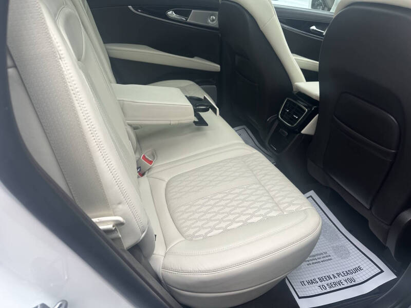 2021 Lincoln Nautilus Black Label