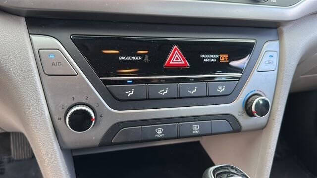 2017 Hyundai Elantra