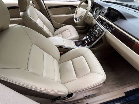 2013 Volvo XC70