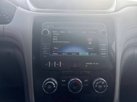 2017 Chevrolet Traverse LT