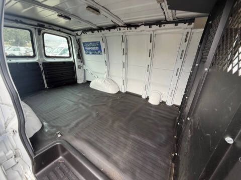 2021 Chevrolet Express 2500