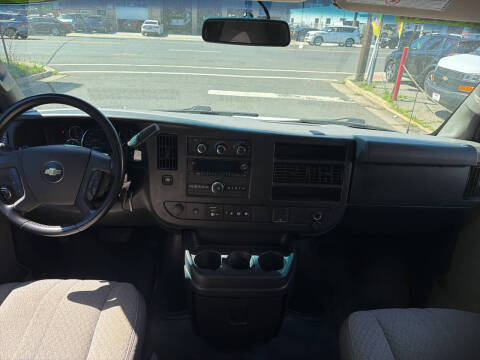 2020 Chevrolet Express 2500