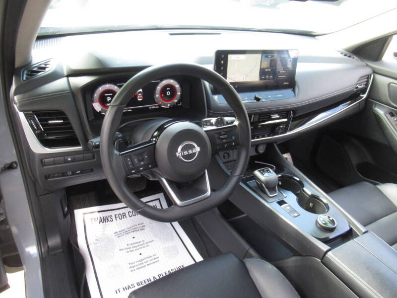 2024 Nissan Rogue SL