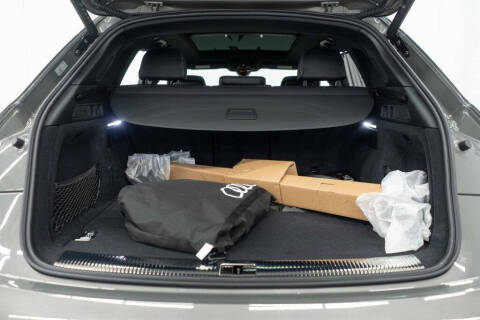 2024 Audi Q5 e quattro S line Prestg 55 TFSI