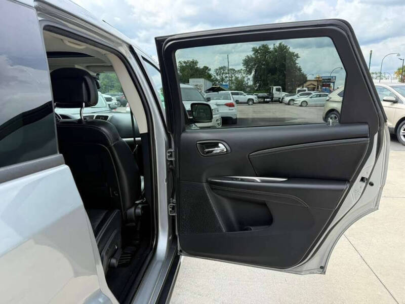 2020 Dodge Journey Crossroad
