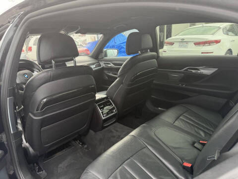 2020 BMW 7 Series 740i