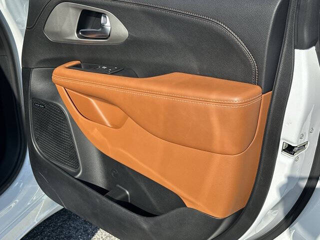 2026 Chrysler Pacifica Pinnacle