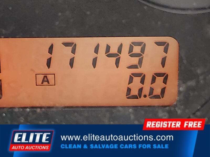 2012 Nissan Versa 1.8 S