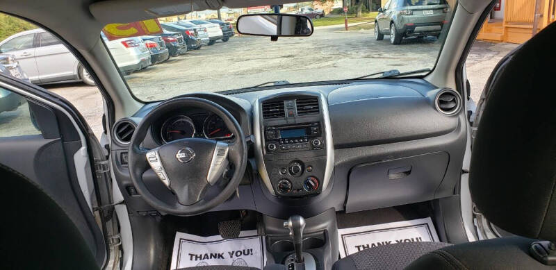 2015 Nissan Versa 1.6 SV