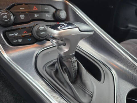 2015 Dodge Challenger R/T Plus