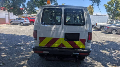 2004 Ford E-Series