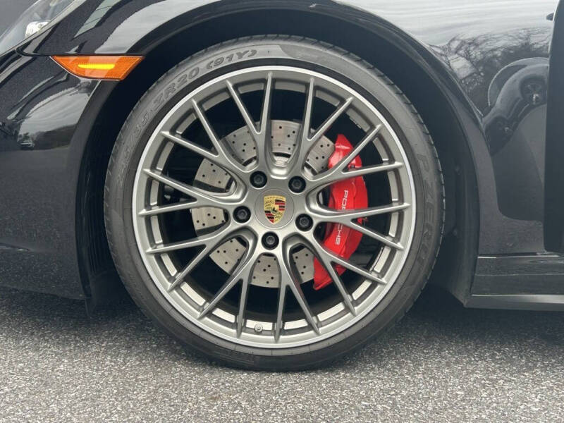 2017 Porsche 911 Carrera 4S