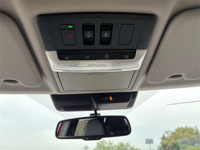 2025 Mitsubishi Outlander PHEV SEL