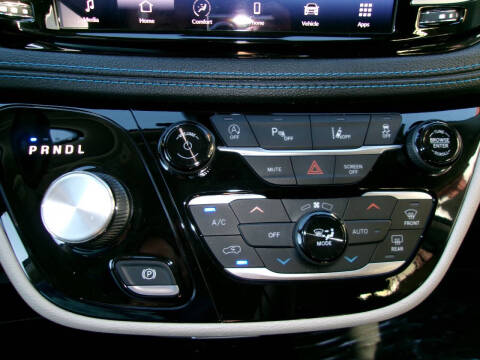 2021 Chrysler Pacifica Touring L