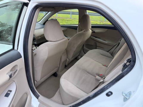 2012 Toyota Corolla LE