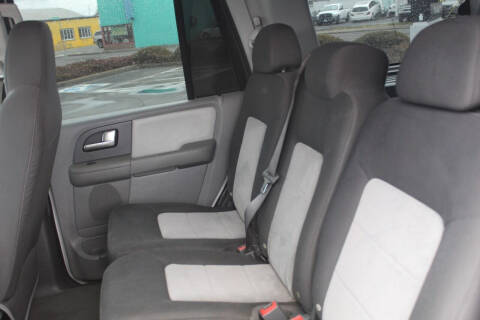 2004 Ford Expedition XLT