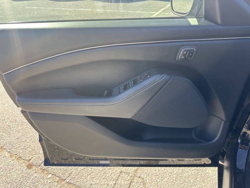 2021 Ford Mustang Mach-E California Route 1