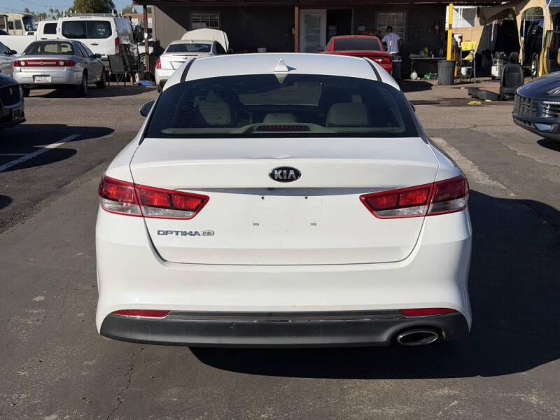 2016 Kia Optima LX