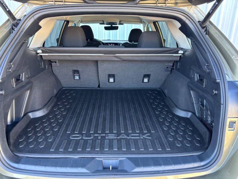 2024 Subaru Outback Premium