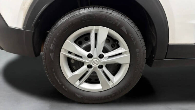 2019 Nissan Kicks S