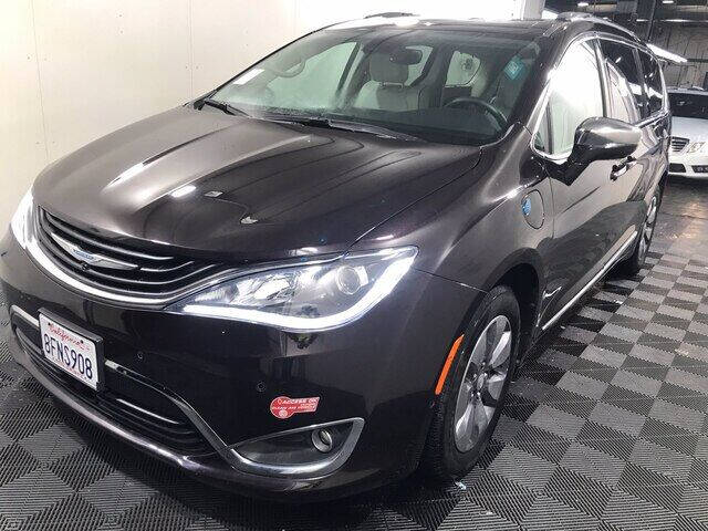 2018 Chrysler Pacifica Hybrid Limited