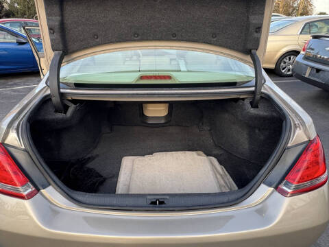 2005 Toyota Avalon XLS