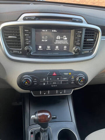 2017 Kia Sorento LX