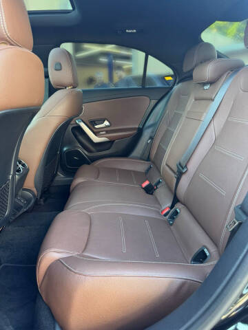 2019 Mercedes-Benz A-Class A 220