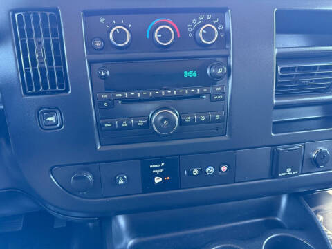 2016 GMC Savana LT 3500