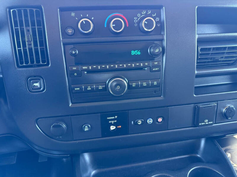 2016 GMC Savana LT 3500