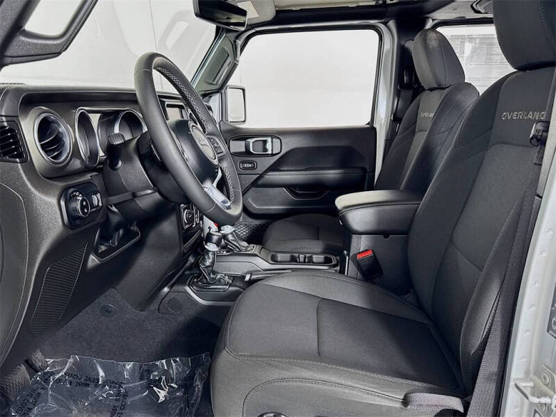 2023 Jeep Gladiator Overland