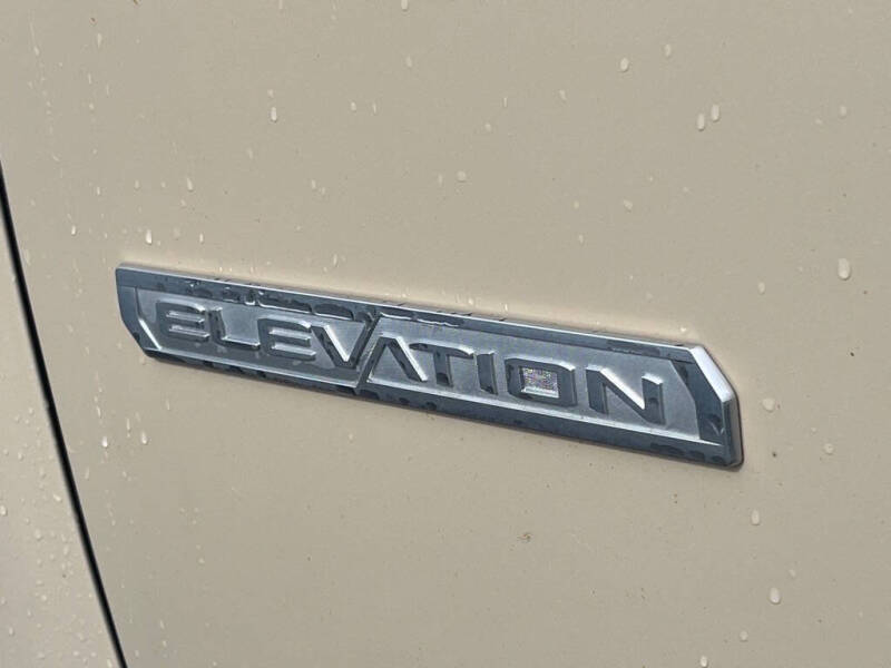 Used 2022 GMC Canyon Elevation with VIN 1GTG6CENXN1207886 for sale in Wood River, IL