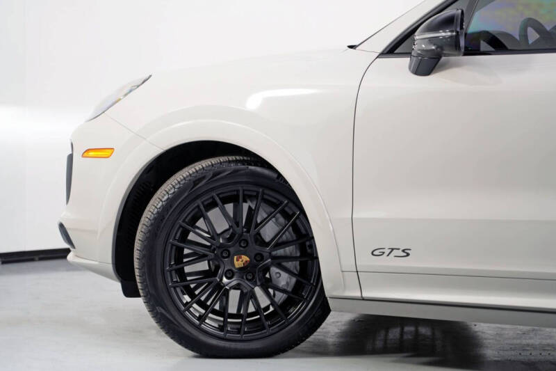 2021 Porsche Cayenne GTS