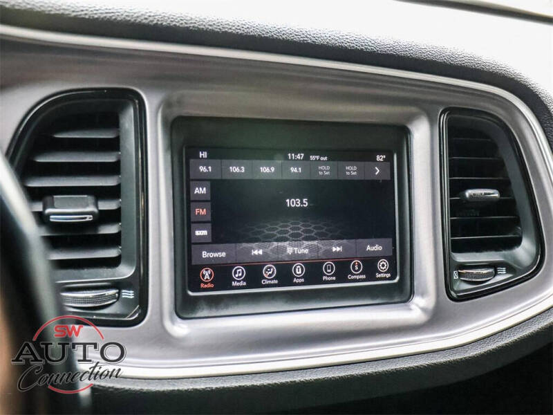 2019 Dodge Challenger SXT