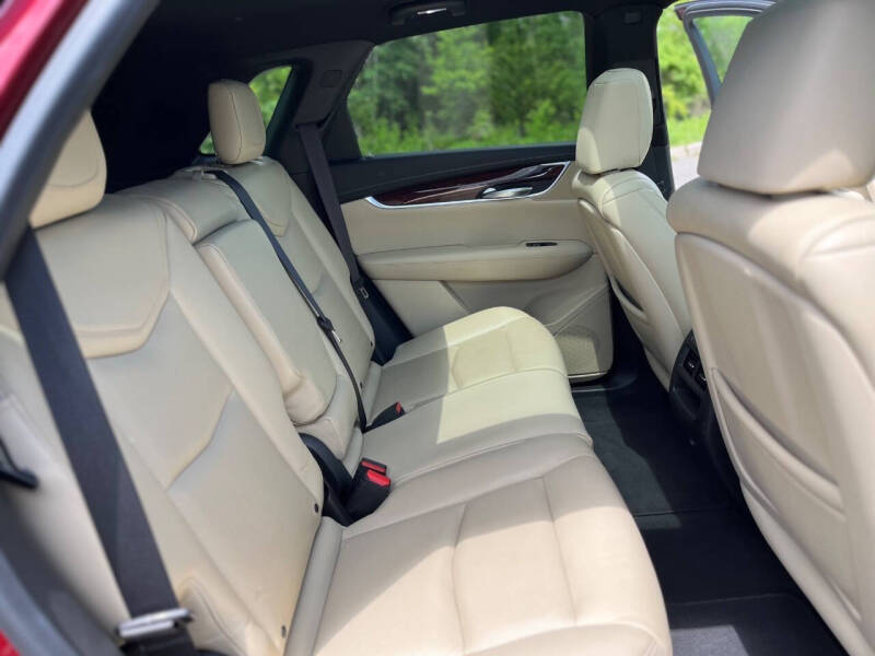 2017 Cadillac XT5 Premium Luxury