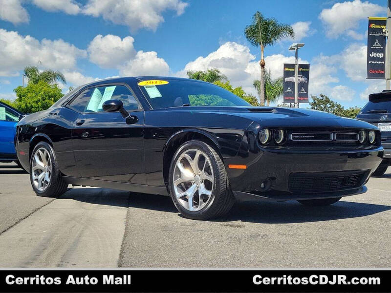 2015 Dodge Challenger SXT Plus
